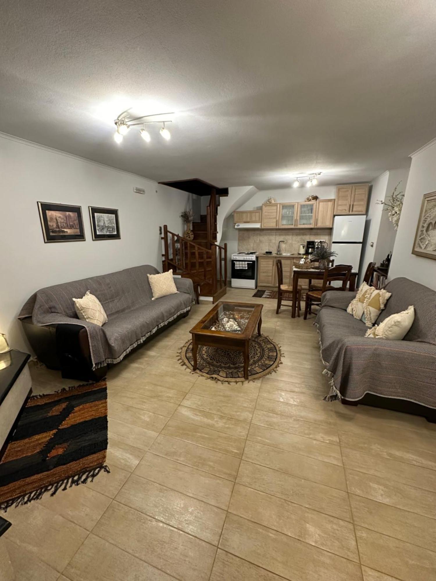 Coast Horizon Apartment Romanos  Exterior photo